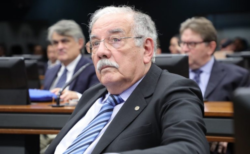 Comissão aprova projeto que garante à vítima de escalpelamento direito a cirurgia reparadora imediata e gratuita