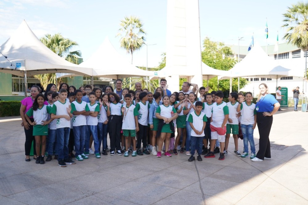 Estudantes da EMEB Dr. Fábio Firmino Leite visitaram a Câmara Municipal de Cuiabá