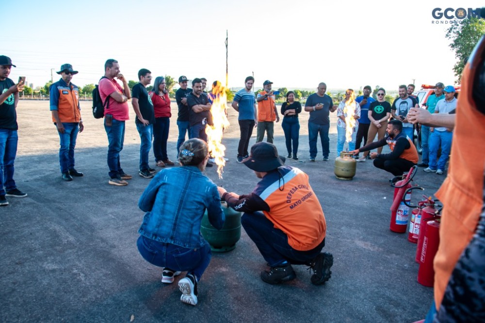 Defesa Civil de Mato Grosso capacita alunos em Radiocomunicação e Voluntariado