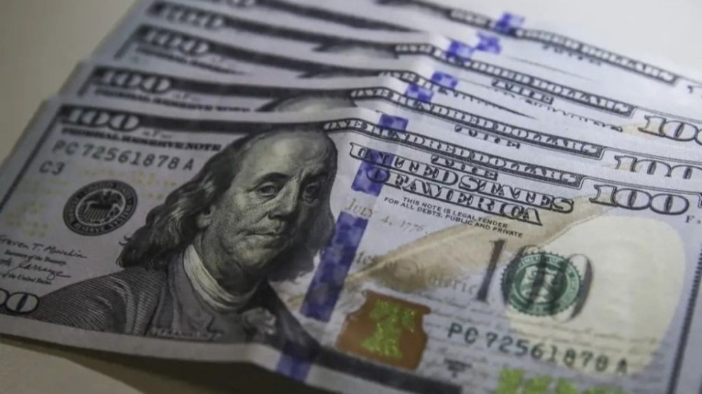 Dólar sobe a R$ 5,462 e fecha no maior valor desde a posse de Lula