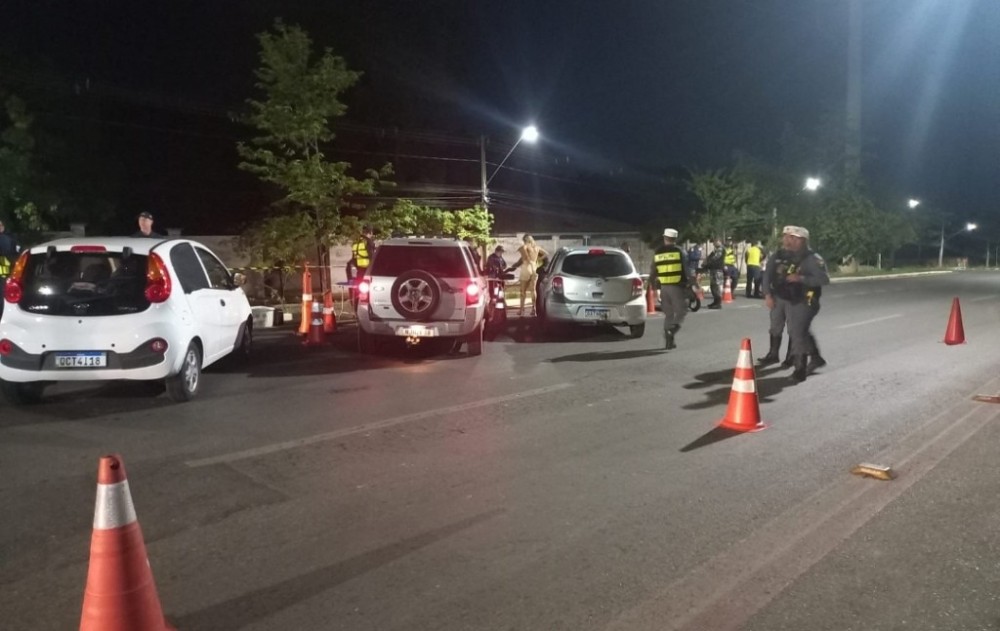 Operação Lei Seca termina com 14 motoristas presos por embriaguez ao volante na Avenida das Torres