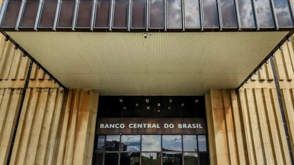 Mercado eleva previsão da inflação de 3,96% para 3,98% em 2024