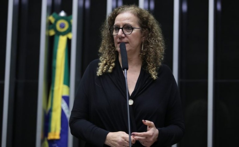 Comissão aprova acesso a serviços de reprodução humana pelo SUS a mulheres com câncer e endometriose