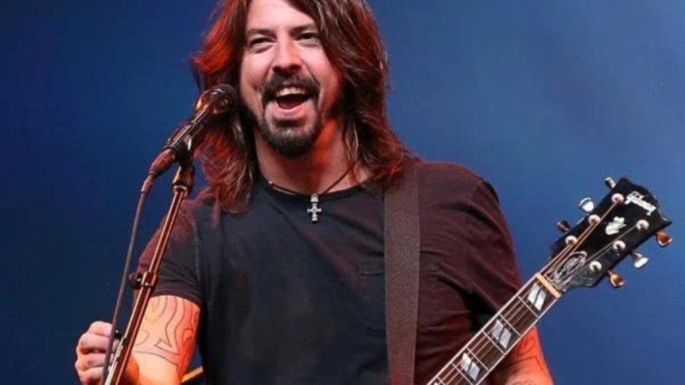 Dave Grohl alfineta Taylor Swift durante show do Foo Fighters