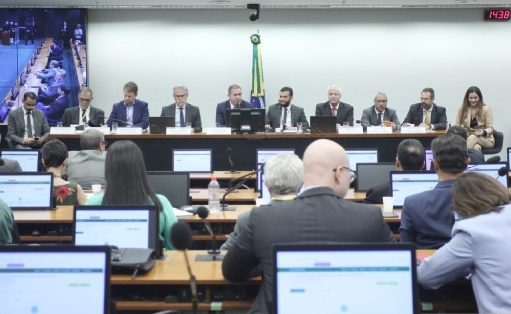 Empresários pedem retirada das bebidas açucaradas da taxação do Imposto Seletivo