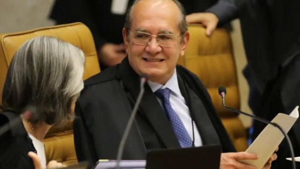 Gilmar Mendes acha difícil que Bolsonaro recupere seus direitos políticos