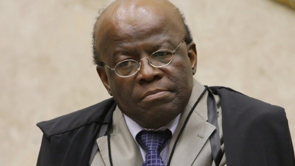 Eleitor de Lula, Joaquim Barbosa faz duras críticas ao presidente pelo X