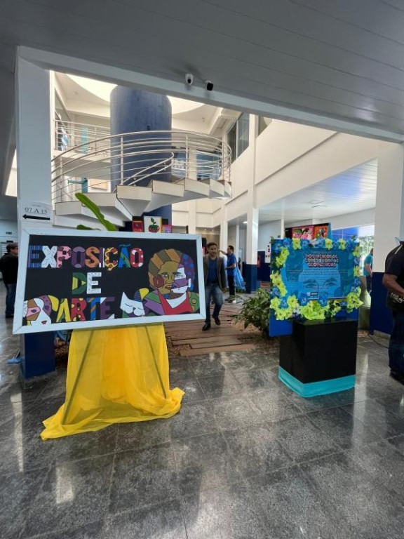 Paço Municipal recebe 324 obras de arte de alunos de polos culturais de Sorriso
