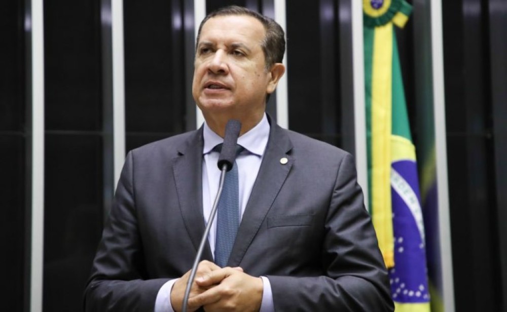 Projeto prevê padronização de outdoor eletrônico e painéis publicitários