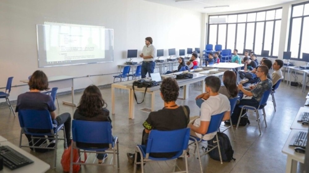 Programa do GDF já distribuiu mais de mil bolsas de estudos para ensino superior