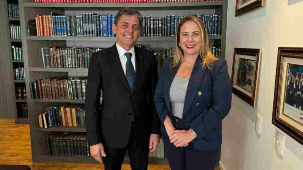 OAB-DF: ex-aliada de Délio Lins e Silva declara que estará com Everardo Gueiros
