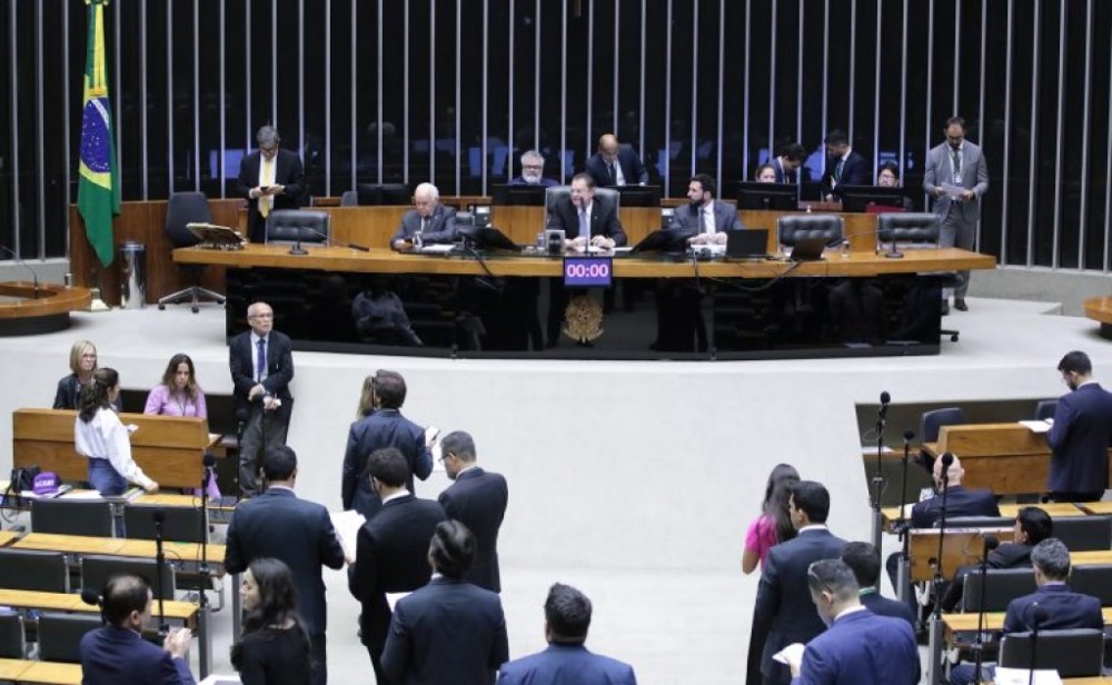 Câmara aprova homenagem ao ex-deputado Arnaldo Faria de Sá, que passa a dar nome a espaço