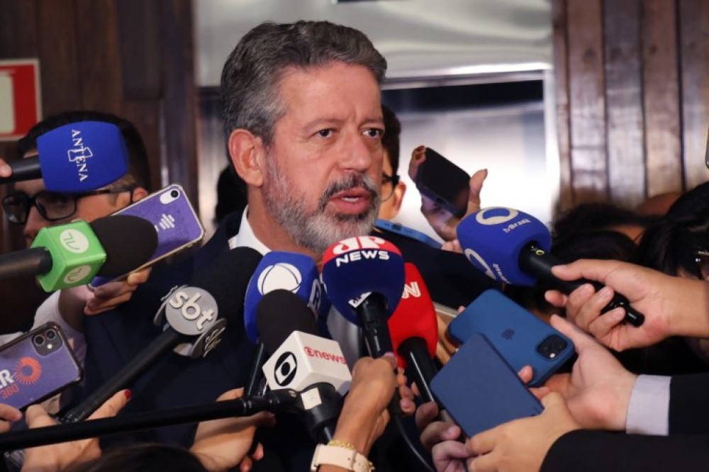 Em Lisboa, Lira ressalta reforma tributária, equilíbrio fiscal e pauta verde como marcos da atual legislatura