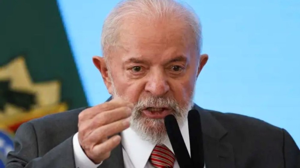 Lula afirma que vai rever gastos públicos sem levar em conta 