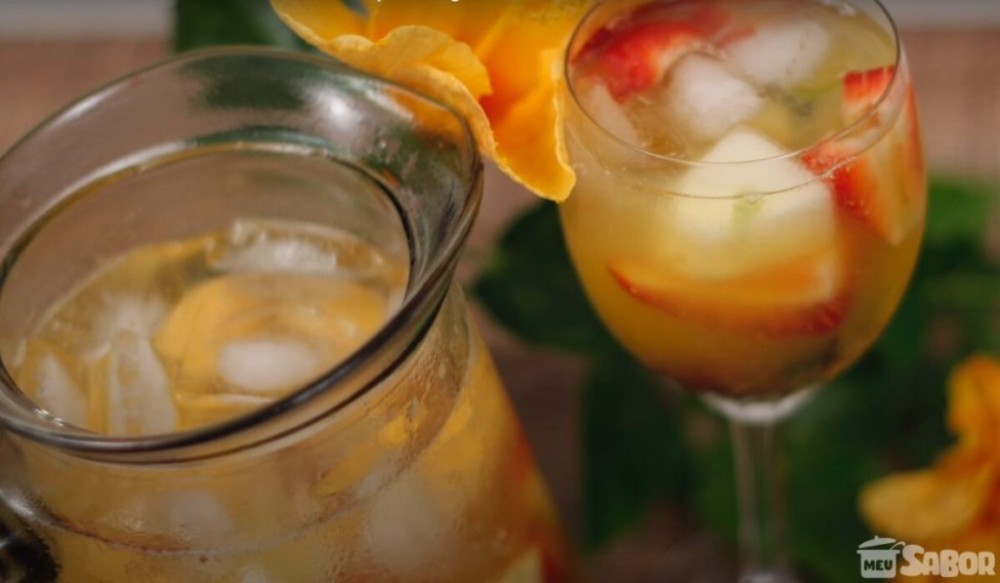 Aprenda a fazer uma deliciosa bebida Uruguai a famosa Cleriot de frutas