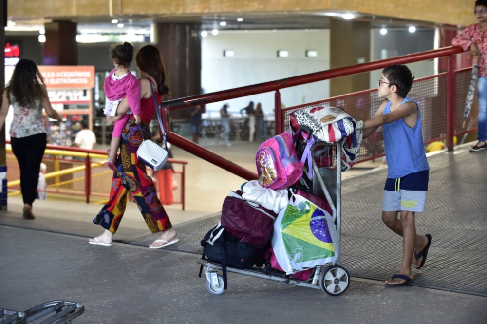 Procon Estadual dá dicas para consumidores que planejam viajar nas férias de janeiro