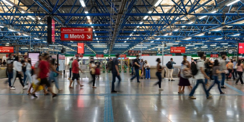 Metrô de SP alerta para golpes de desapropriação de imóveis