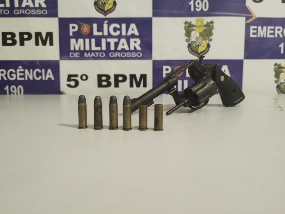 Polícia Militar apreende dois adolescentes por invasão a residência em Rondonópolis