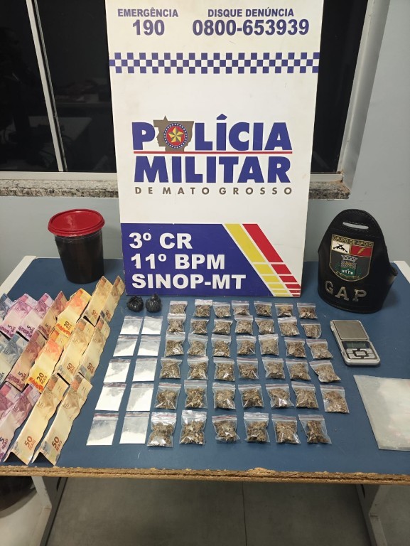 PM apreende adolescente que vendia drogas em praça de Sinop