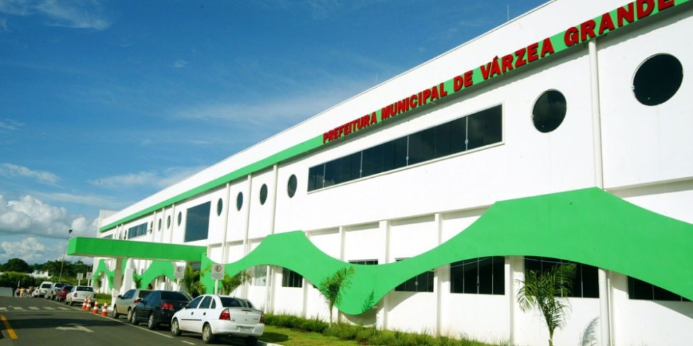 Kalil encerra ano antecipando pagamento dos servidores municipais