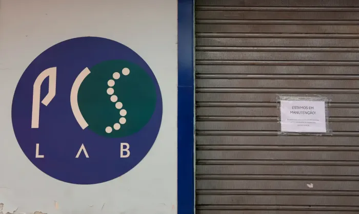 Polícia investiga laboratório por infecções por HIV no RioAgentes cumprem quatro mandados de prisão. Um dos sócios foi preso.