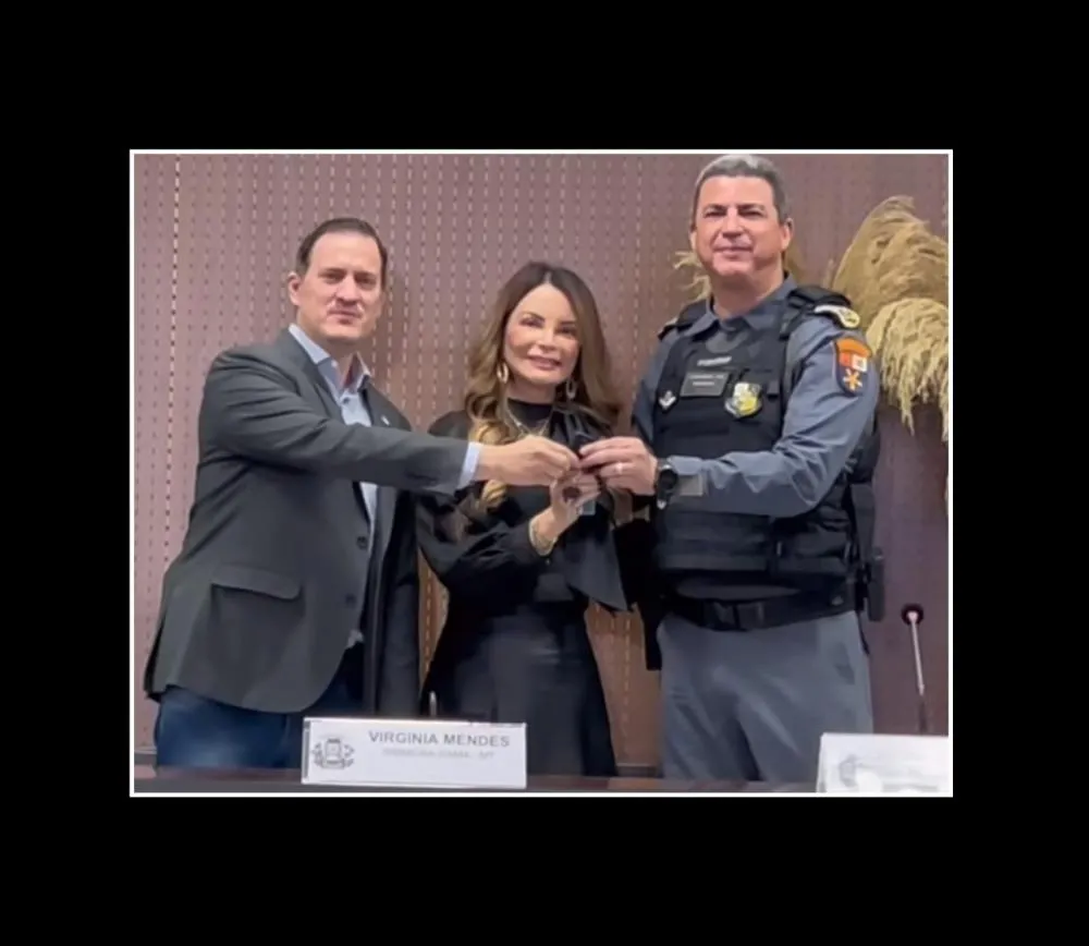 Primeira-dama de MT entregou 04 viaturas para reforçar ações em defesa da mulher nesta segunda-feira (14)