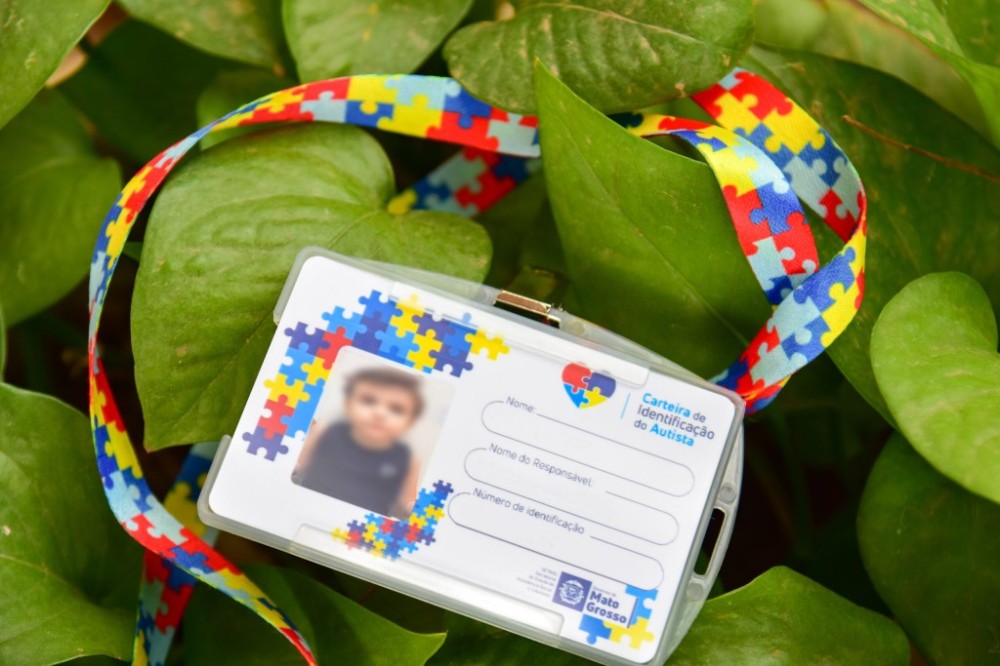 Programa SER Família Inclusivo emitiu 4,9 mil Carteiras de Identificação dos Autistas em MT