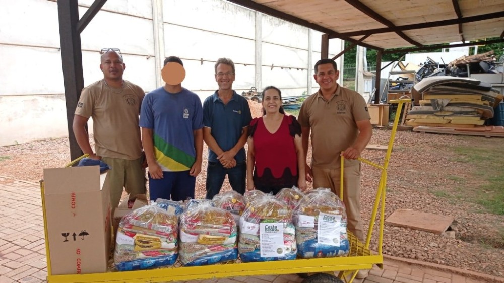 Vara da Infância e Juventude de Rondonópolis e parceiros doam mais de 2 mil quilos de alimentos