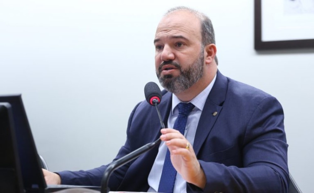 Comissão aprova sala multissensorial para autistas em novas concessões de aeroportos