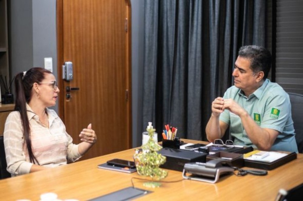 Em menos de 48 horas da retomada da gestão da Saúde, prefeito dialoga e promove fim de duas greves