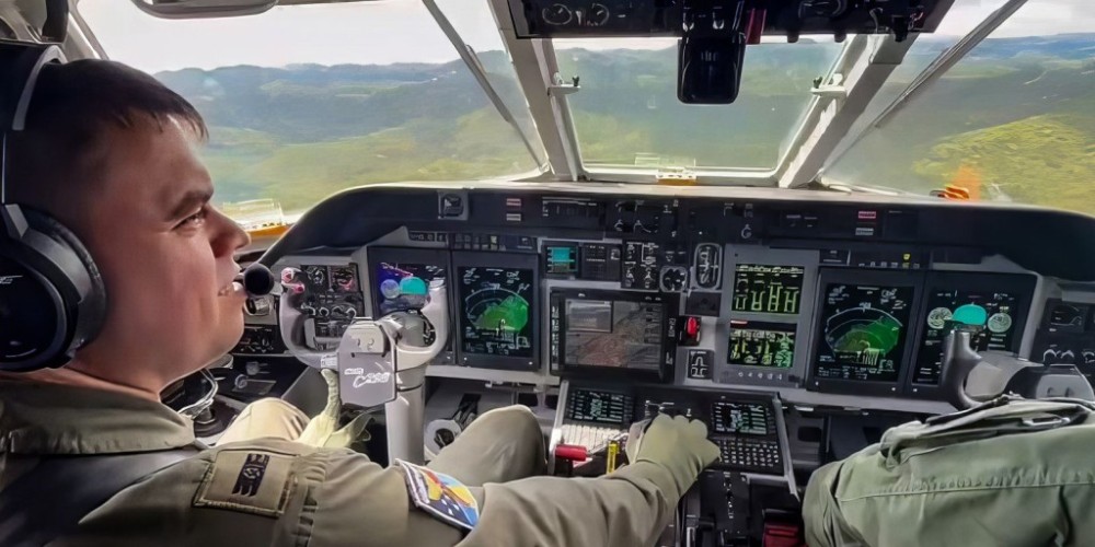 Buscas ao helicóptero desaparecido no litoral de São Paulo continuam