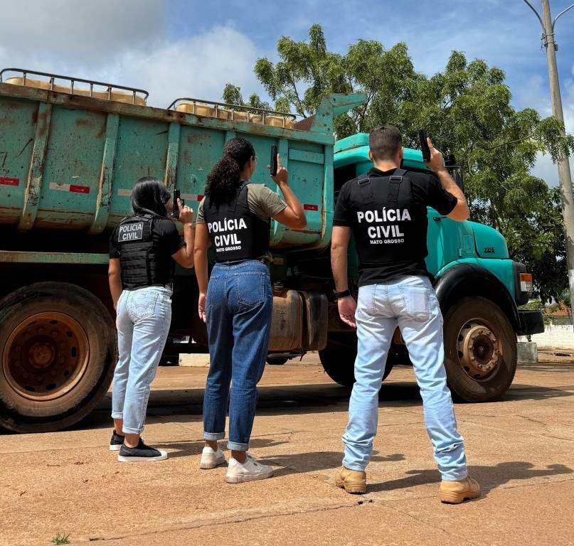 Polícia Civil apreende 6.000 litros de óleo diesel que eram transportados ilegalmente para garimpo