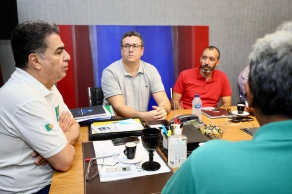 Prefeito Emanuel Pinheiro determina levantamento e alinha ações com gestores da Saúde