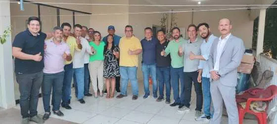 Climão na reunião da base aliada com prefeita eleita e seu esposo, revela fonte Apenas quem possui mandato pôde permanecer na reunião