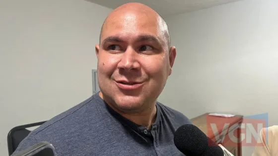 Abilio critica “manobra” de Chico 2000 por querer transformar em secreta a eleição da Mesa Diretora “A gente conseguiu hoje o décimo quinto voto em favor do grupo que está aliado às mulheres”, diz Abilio