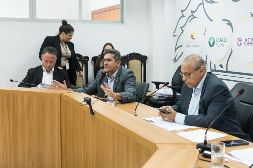 Comissão na ALMT aprova orçamento de 2024 com 243 emendas acatadas