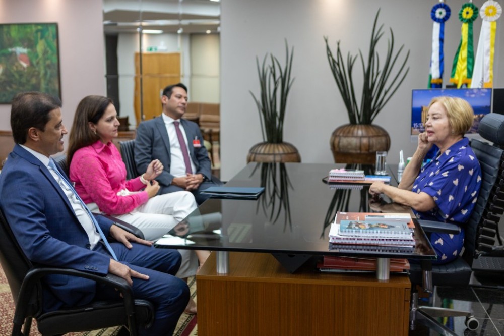 Presidente do TJMT recebe em mãos lista sêxtupla para vaga de desembargador da OAB