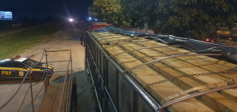 Transporte criminoso de madeira: Duas apreensões no mesmo dia em Rondonópolis - MT