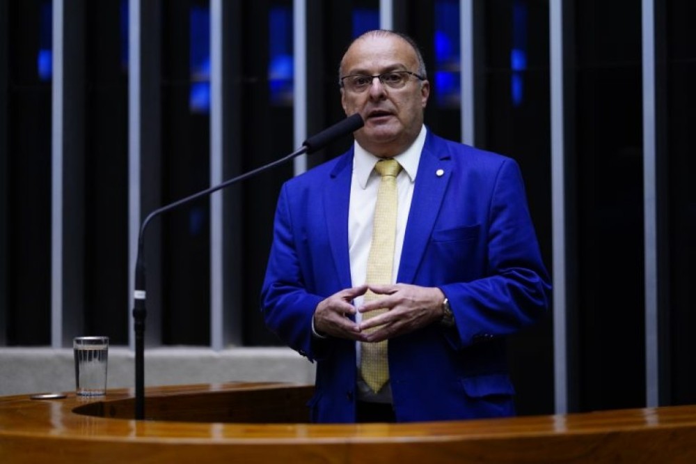 Comissão aprova projeto que concede desconto para pessoa com deficiência em hotel sem acessibilidade