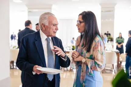 Janaina articula candidatura a federal em reunião com Temer