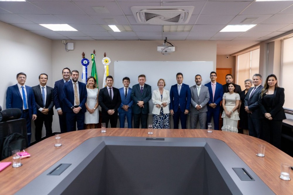Comitiva do Tribunal de Justiça do Piauí é recebida pela presidente do Judiciário mato-grossense