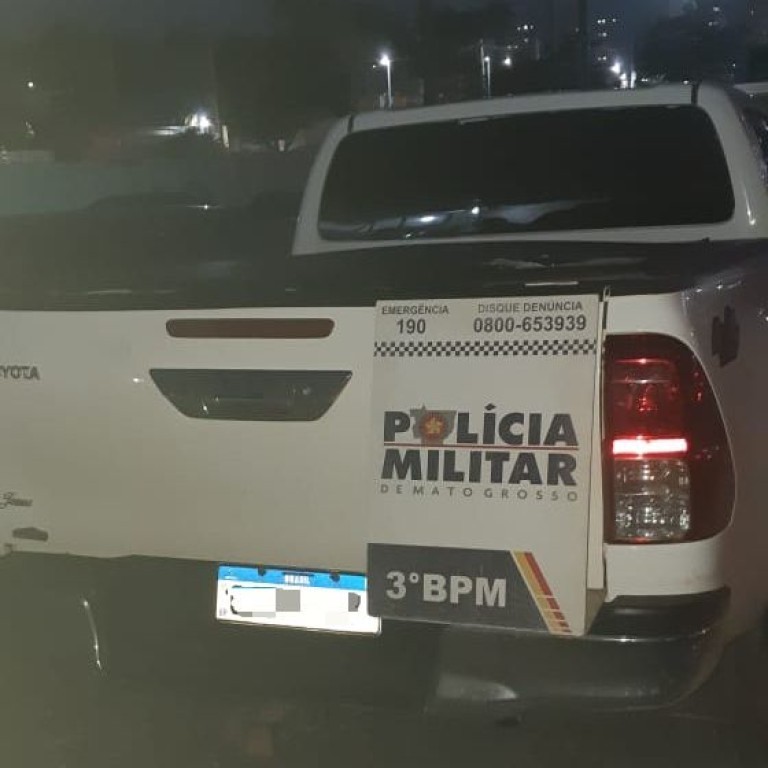 PM recupera caminhonete furtada e prende homem por receptação