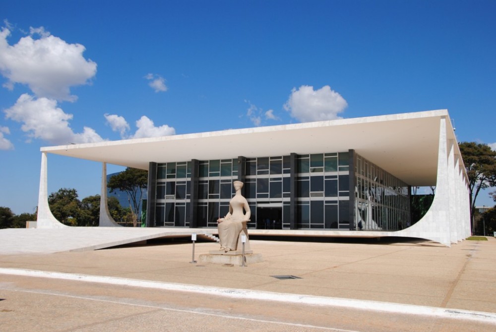 Após reunião com governador, ministro do STF marca audiência de conciliação