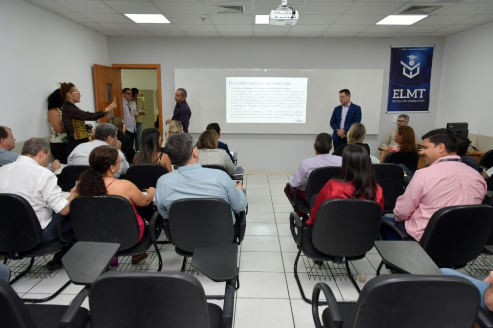 Estão abertas inscrições para cursos gratuitos da Escola do Legislativo