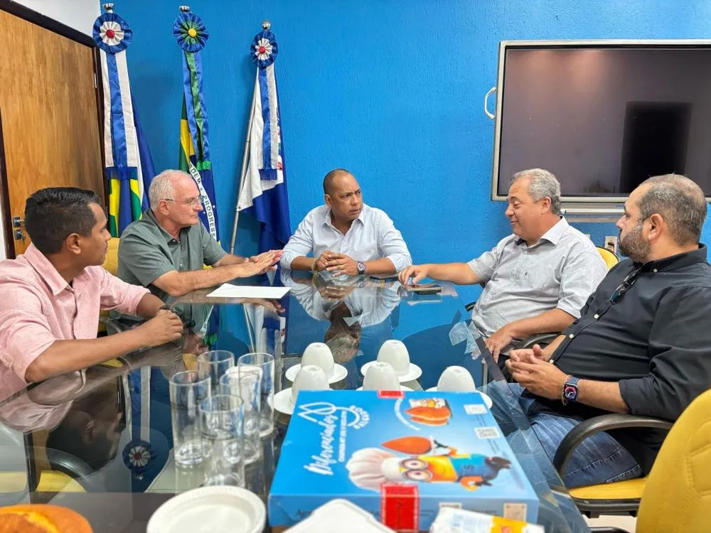 ATENDIMENTO À POPULAÇÃO Juca do Guaraná destina R$ 1,5 milhão e ambulância para a Saúde de Chapada dos Guimarães