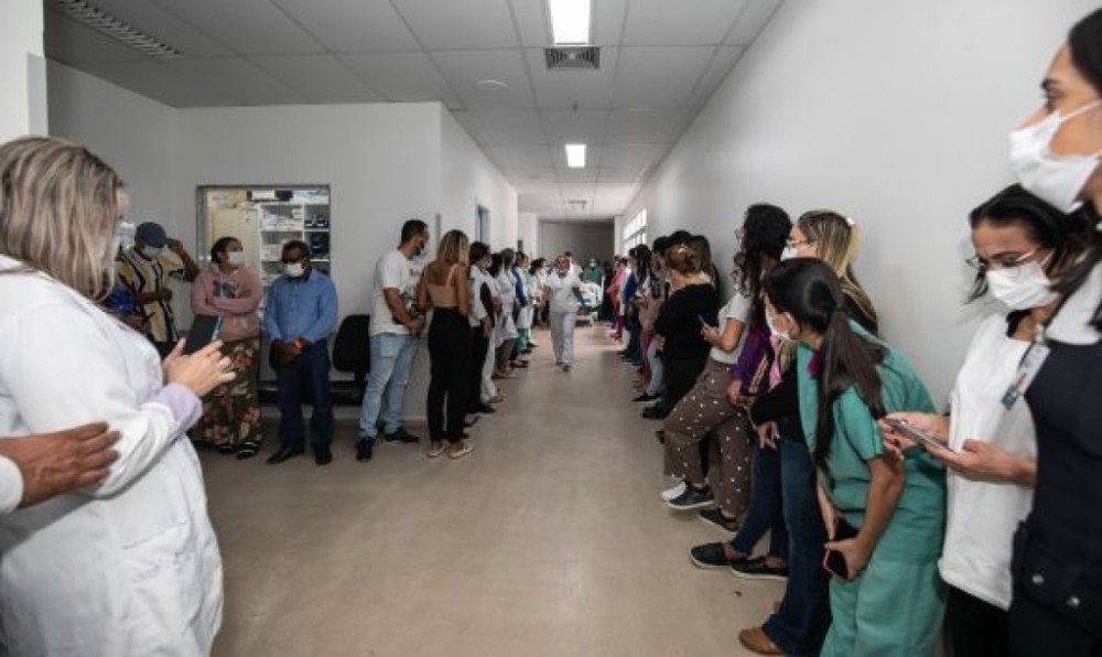 Gesto de amor resulta em cinco vidas salvas após cirurgia de captação de órgãos no HMC