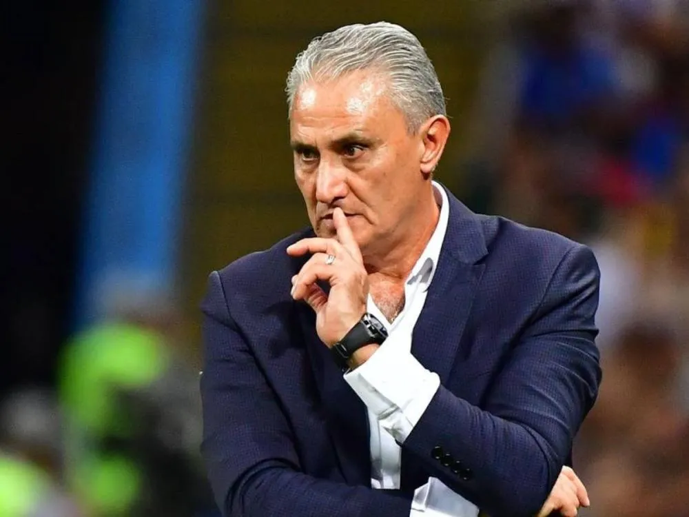 Corinthians negocia com Tite e pode anunciar novo técnico ainda esta semana Treinador campeão da Libertadores de 2012 é prioridade para substituir Ramón Díaz; Dorival Júnior fica em segundo plano