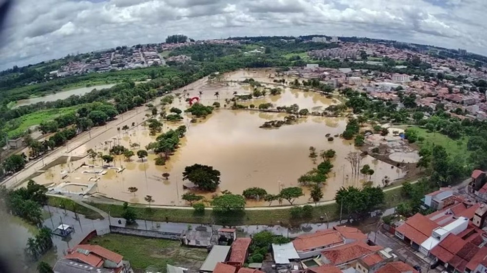 Chuvas em SP: 500 pessoas desabrigadas e 4 morreram no fim de semana