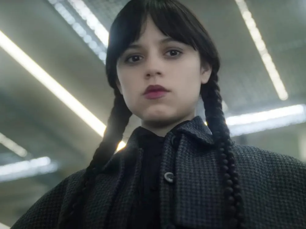 Wandinha 2 vem aí: Netflix divide a série em retorno com mistério; veja o trailer A produção protagonizada por Jenna Ortega retorna com novidades e o primeiro trailer deixou os fãs empolgados