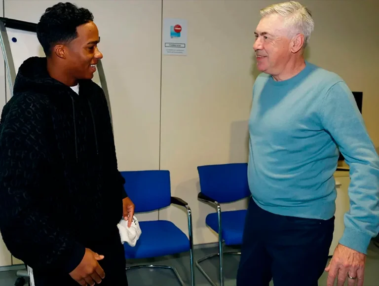 Endrick pode ser “punido” por Ancelotti após tentar dar cavadinha em jogo do Real Madrid Técnico italiano fez críticas a Endrick após perder gol por tentar cavadinha: “Não é teatro
